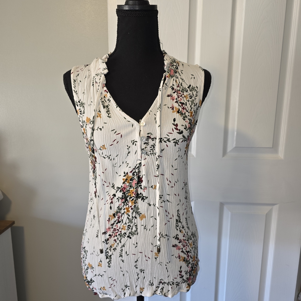 Market & Spruce Floral Sleeveless Blouse - Cream